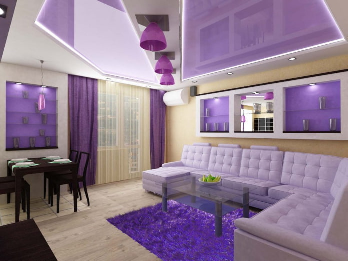 combination of curtains with a lilac ceiling