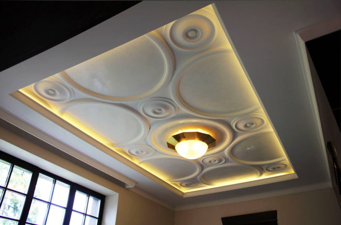lighting on the ceiling with stucco