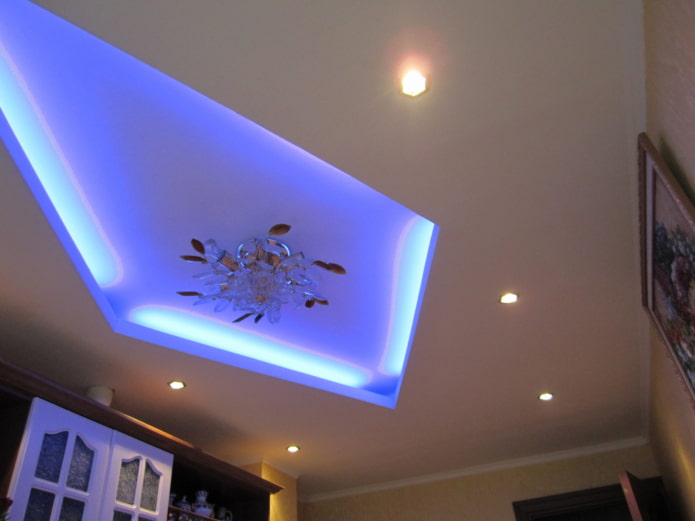 figured ceiling structure with illumination