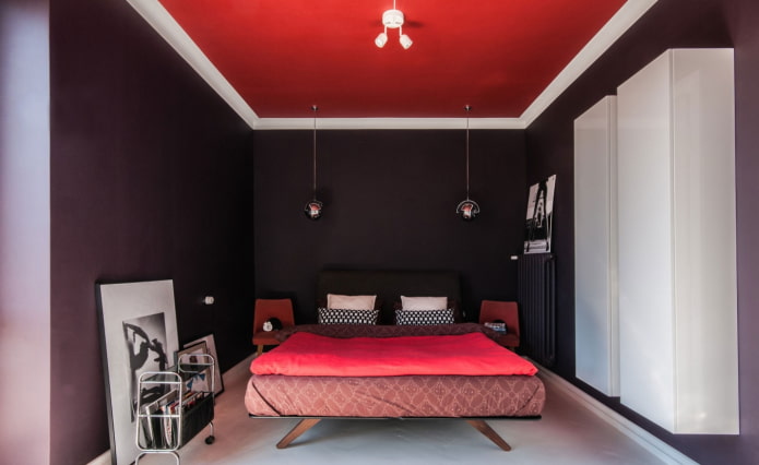 red ceiling in the interior of the bedroom