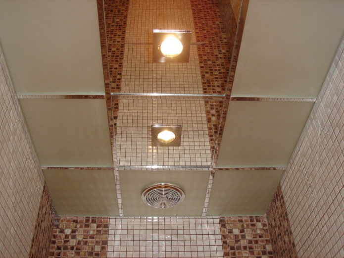 mirrored ceiling structure in the bathroom