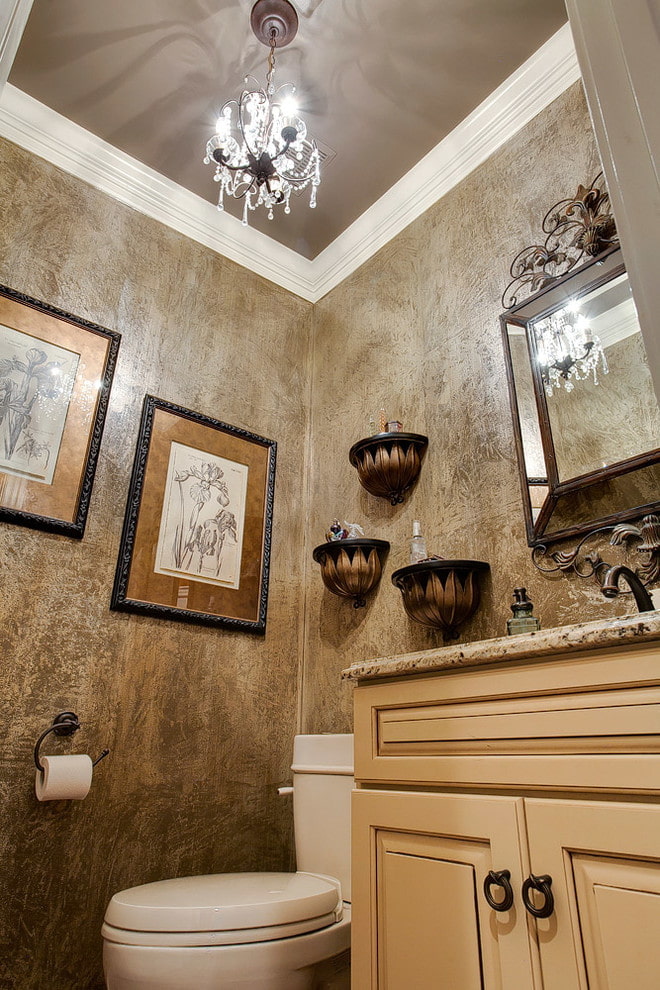 Venetian pandekorasyon plaster sa banyo