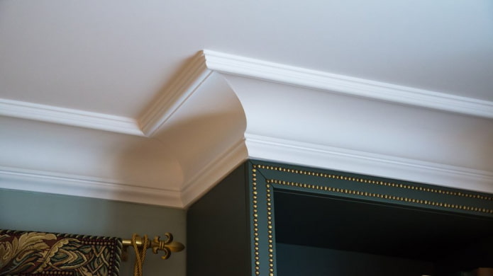 ceiling molding