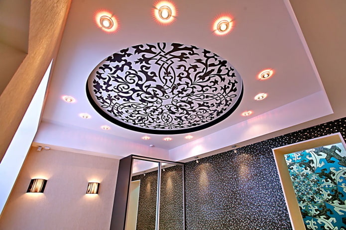 ceiling decorated with patterns