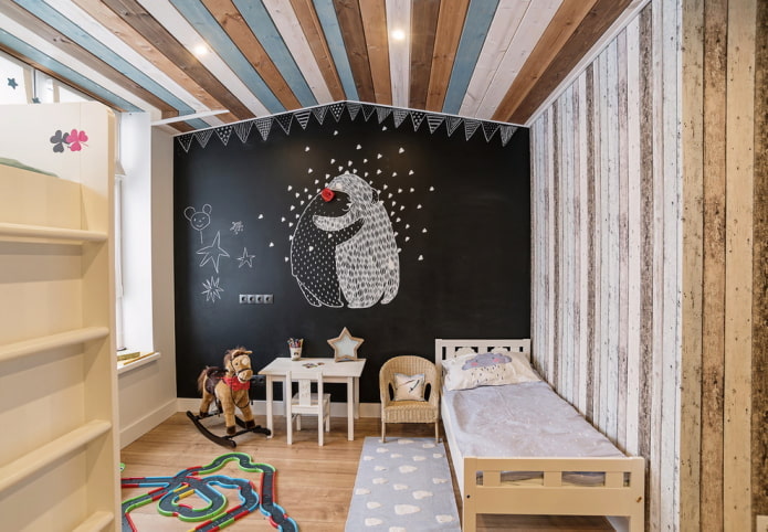Wandverkleidung im Kinderzimmer im skandinavischen Stil