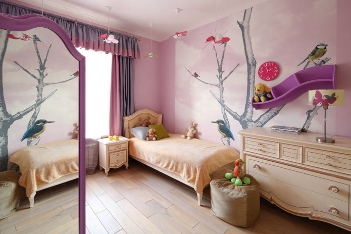 the design of the walls in the room for the girl