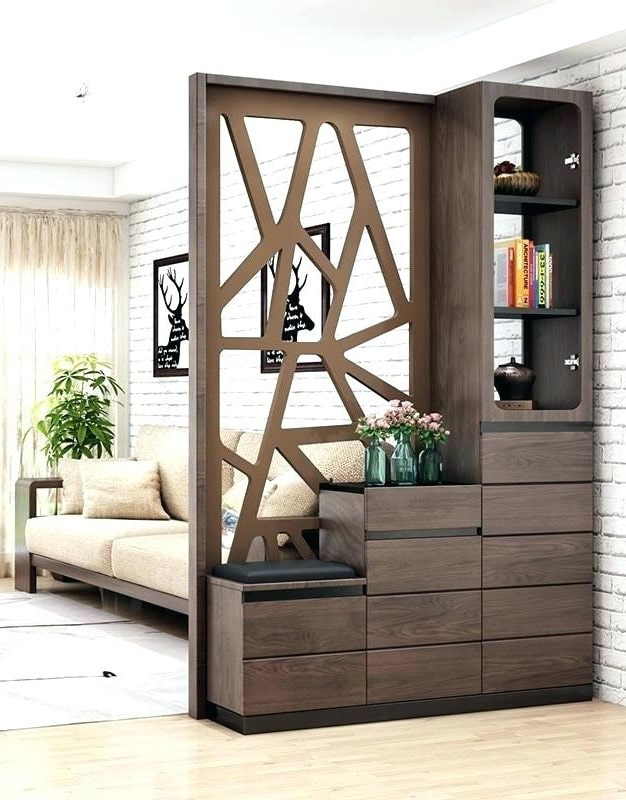 wardrobe with a ladder in the form of a partition in the interior