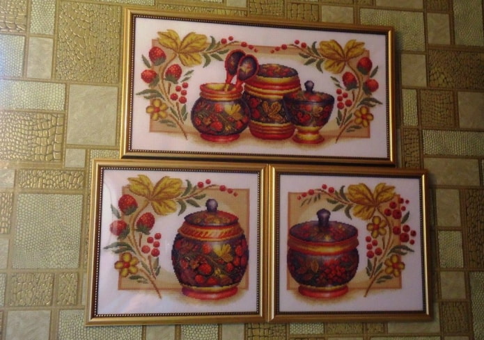 kitchen panel with embroidery