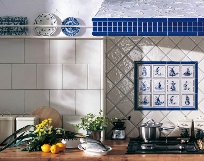 panels from ceramic tiles in the interior of the kitchen