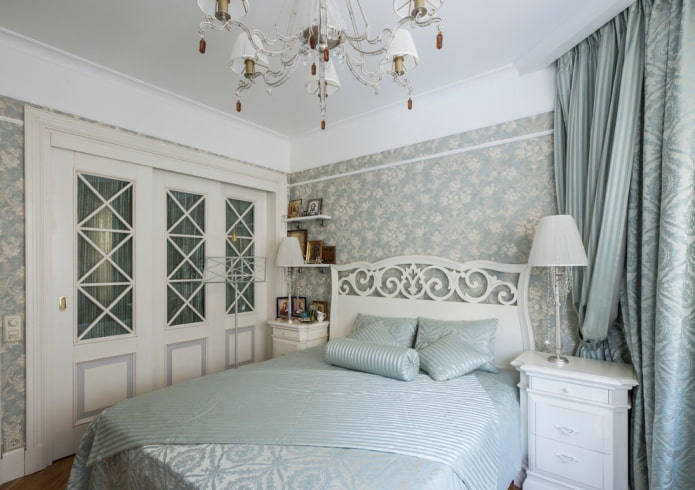 wardrobe doors in Provence style bedroom