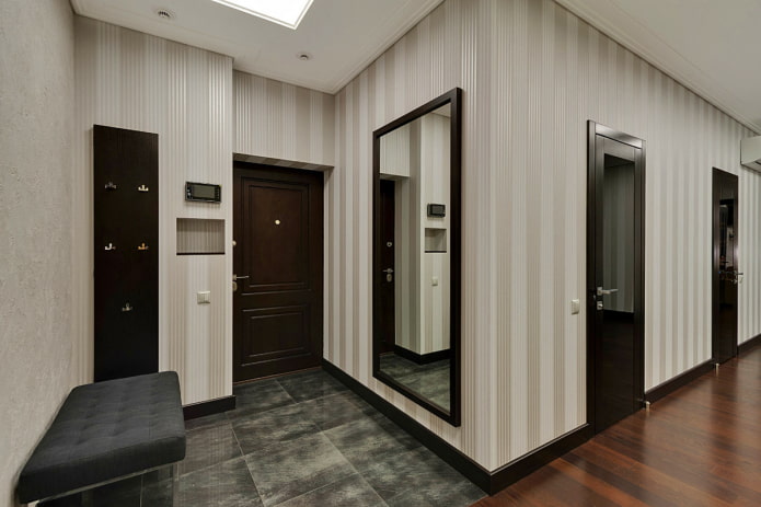 wenge-colored doors combined with skirting boards in the interior