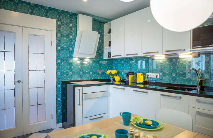turquoise walls in the interior of the kitchen