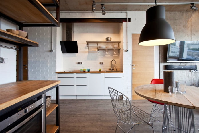 konyha egy fülkében, loft stílusú belső térben