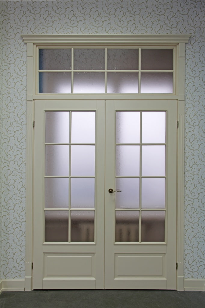 doors with glass lattice in the interior