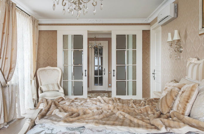 compartment doors in the interior of the bedroom
