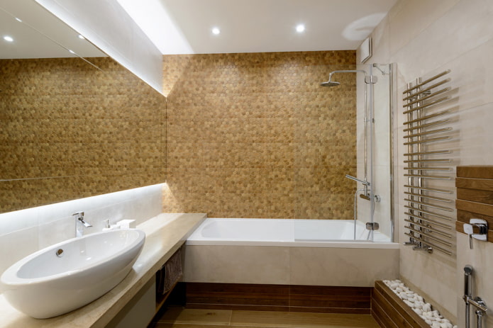 hatszög alakú mozaik a fürdőszoba belsejében