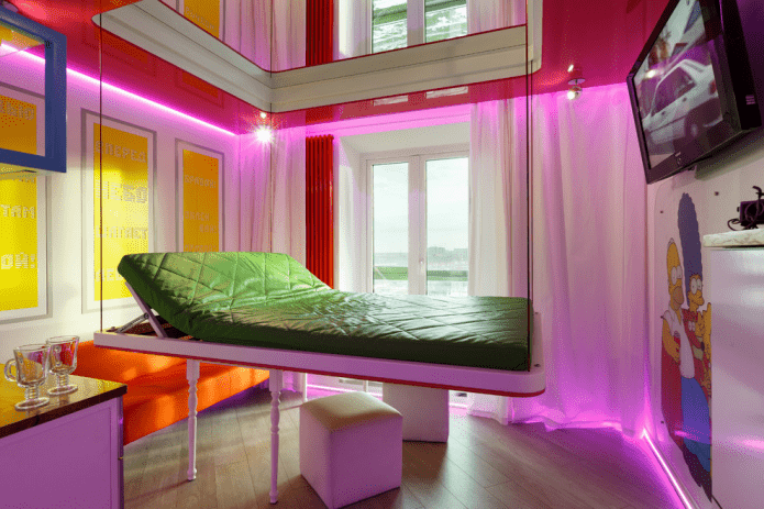 nakasabit na bed-transformer sa interior