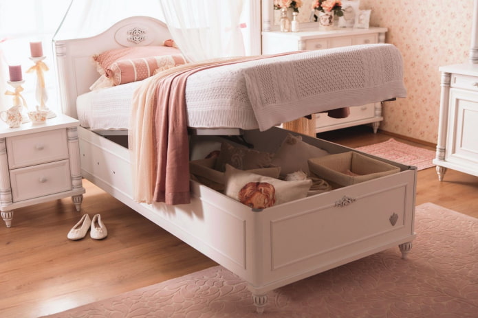 bed with lifting mechanism in the nursery