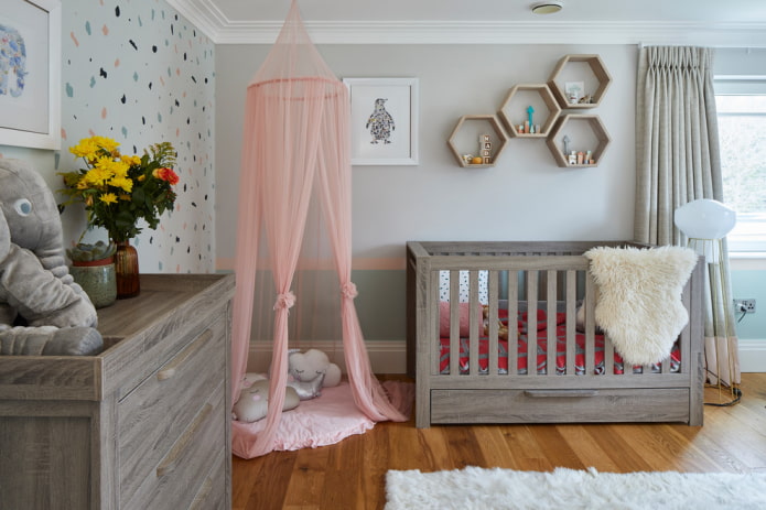 téglalap alakú ágy a baba számára a belső térben
