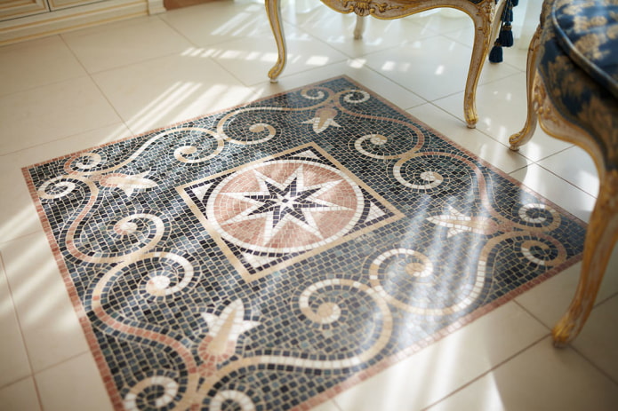 mga pattern ng mosaic at burloloy sa interior