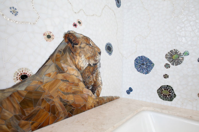 mozaik állatias képek a belső térben
