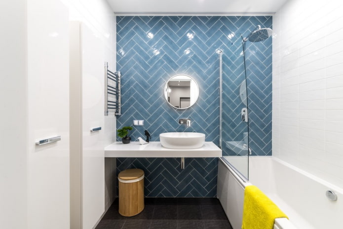 tiled bathroom walls