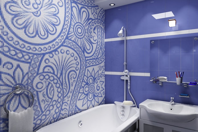 tiled layout with ornaments in the interior of the bathroom