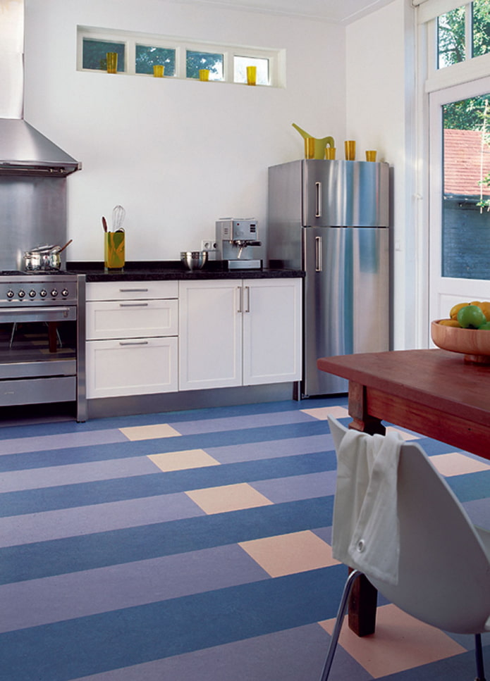 colored linoleum in the interior of the kitchen