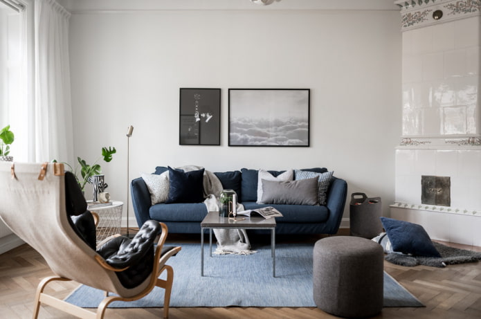 nordisches blaues Sofa