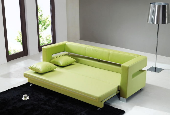 kihúzható kanapé zöld színnel a belső térben