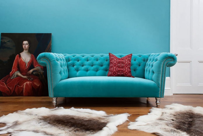 turquoise chersterfield sofa in the interior