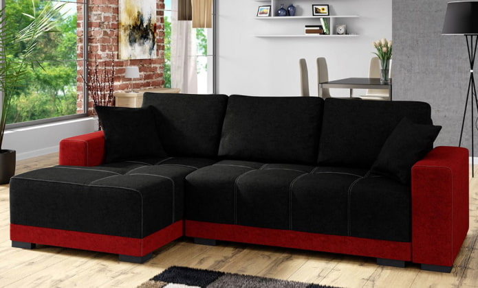 fekete és piros kanapé