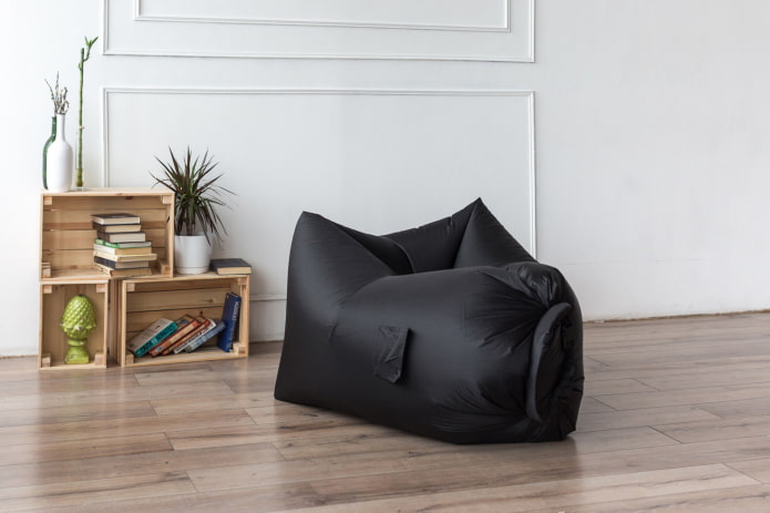 inflatable pouf in the interior
