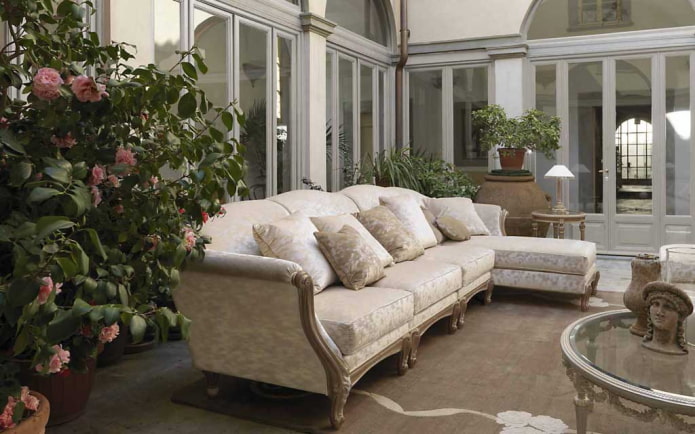 modelo ng sofa na may ottoman sa klasikong istilo
