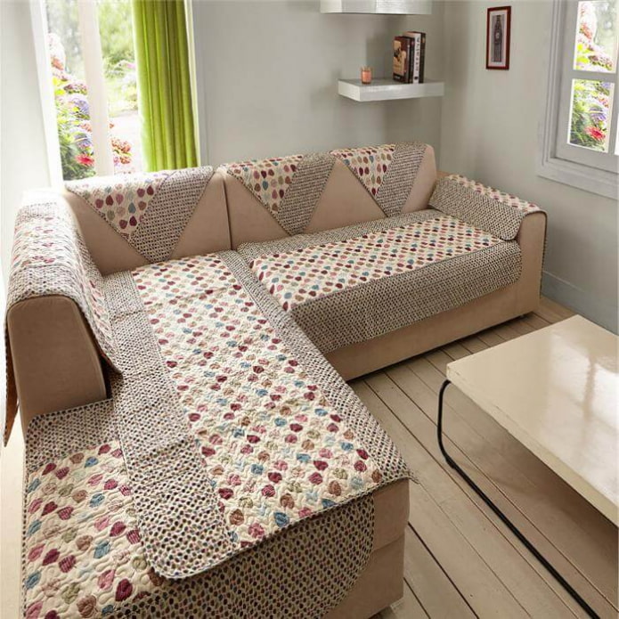 bedspread for a corner sofa in the interior