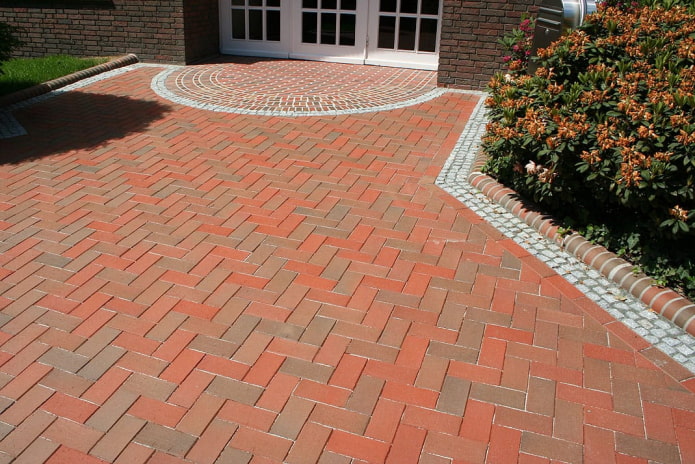 brick-shaped sidewalk tile