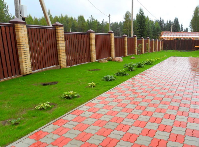 waveform sidewalk tile
