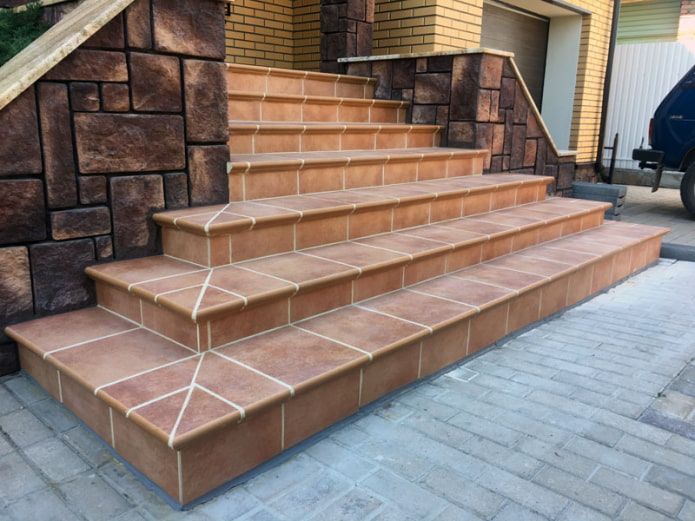 steps with street tiles