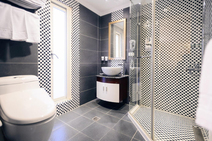 tiled decoration in the interior of the bathroom