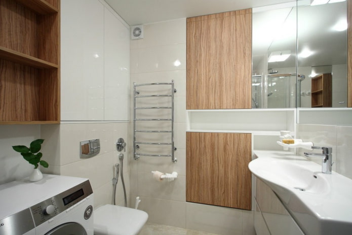 Badezimmer im Inneren eines Studio-Apartments