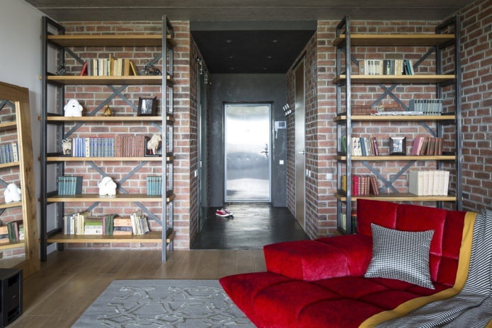 mga bookshelf sa isang interior na may istilong loft