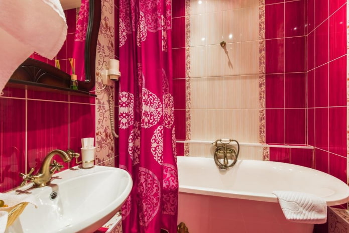 bathroom in red shades