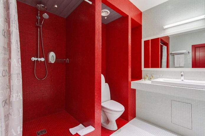 ภายในห้องน้ำโทนสีแดง