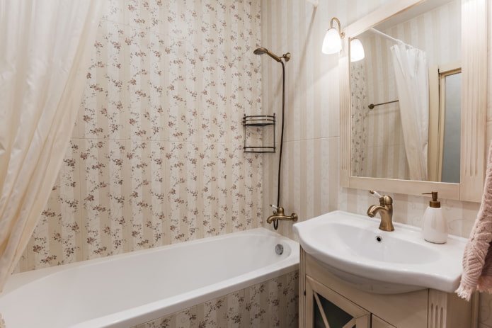 Provence-i csempék egy modern fürdőszobában