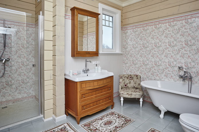 Provence stílusú fürdőszoba egy magánházban