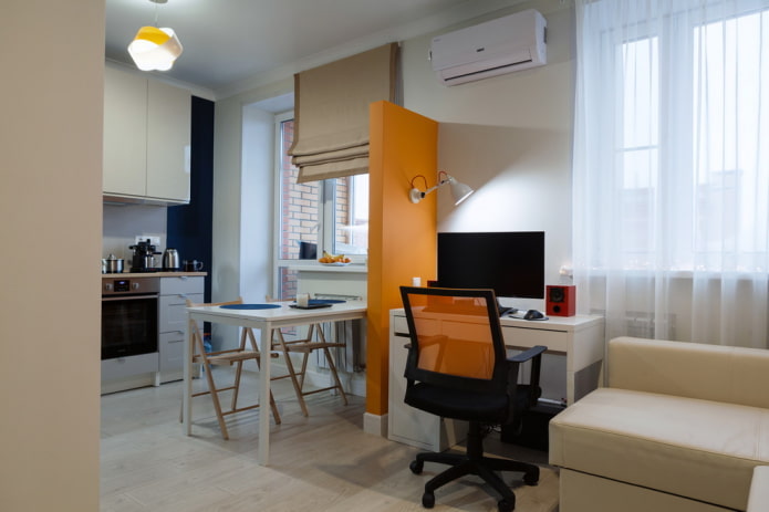 Workplace in an apartment 38 sq m
