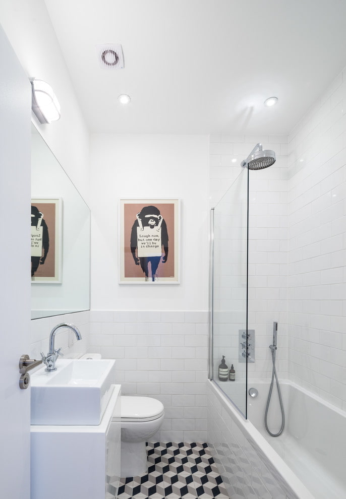 fehér fürdőszoba modern stílusban