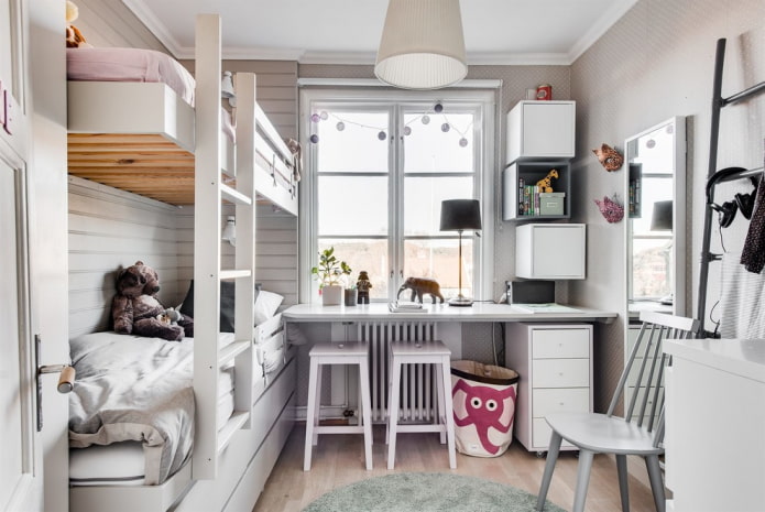 Schlafzimmer für zwei Mädchen im skandinavischen Stil