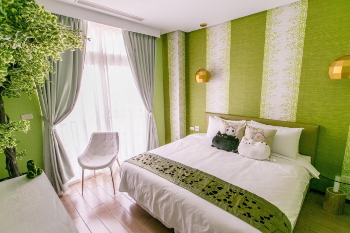 decorating the bedroom in green tones