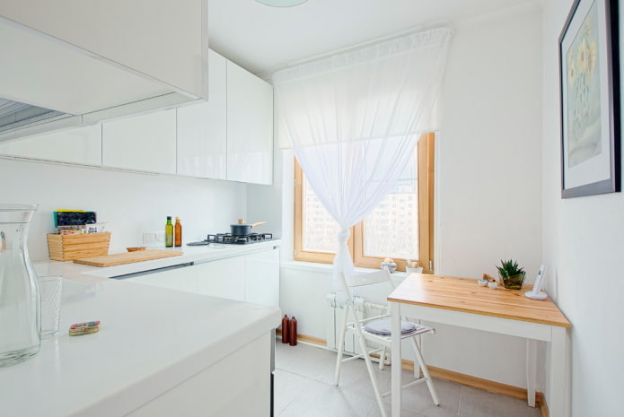 Small white kitchen